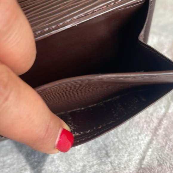 ❌❌SOLD❌❌❌❌LOUIS Vuitton Epi brown wallet - Picture 12 of 12